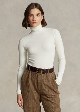 Cremefarbene Ralph Lauren Stretch Ribbed Turtleneck T-Shirts für Damen