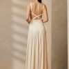 Cremefarbenes Abendkleid „Talbert“ von Ralph Lauren aus Crêpe-Satin mit Rücken