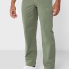 Grüne Herren-Chinohose mit Kordelzug und entspannter Passform von Ralph Lauren